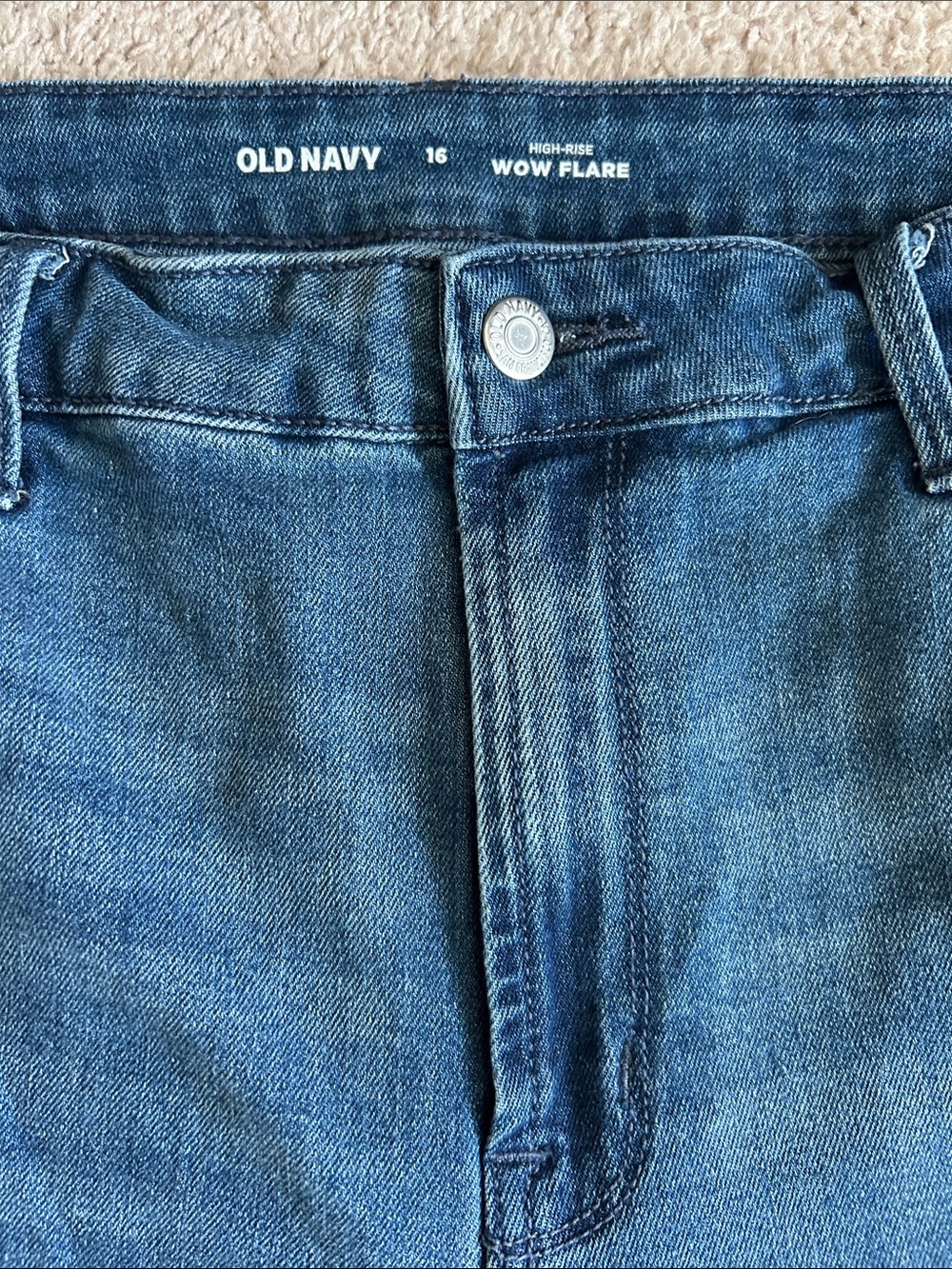 Old Navy Wow Flare Jeans - Mid Wash Wide Leg Hi rise Baggy size 16 - Picture 4 of 7